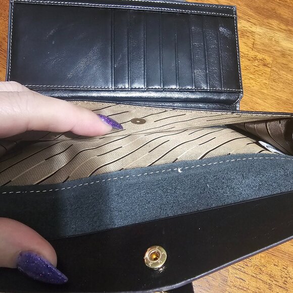 RFID Blocking Black Wallet - Picture 4 of 12